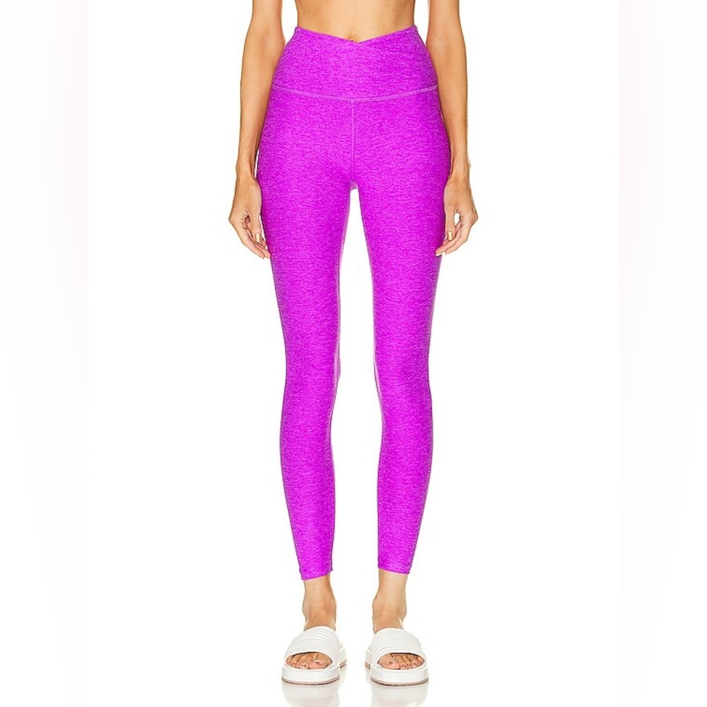 Beyond Yoga at your leisure size M vivid plum